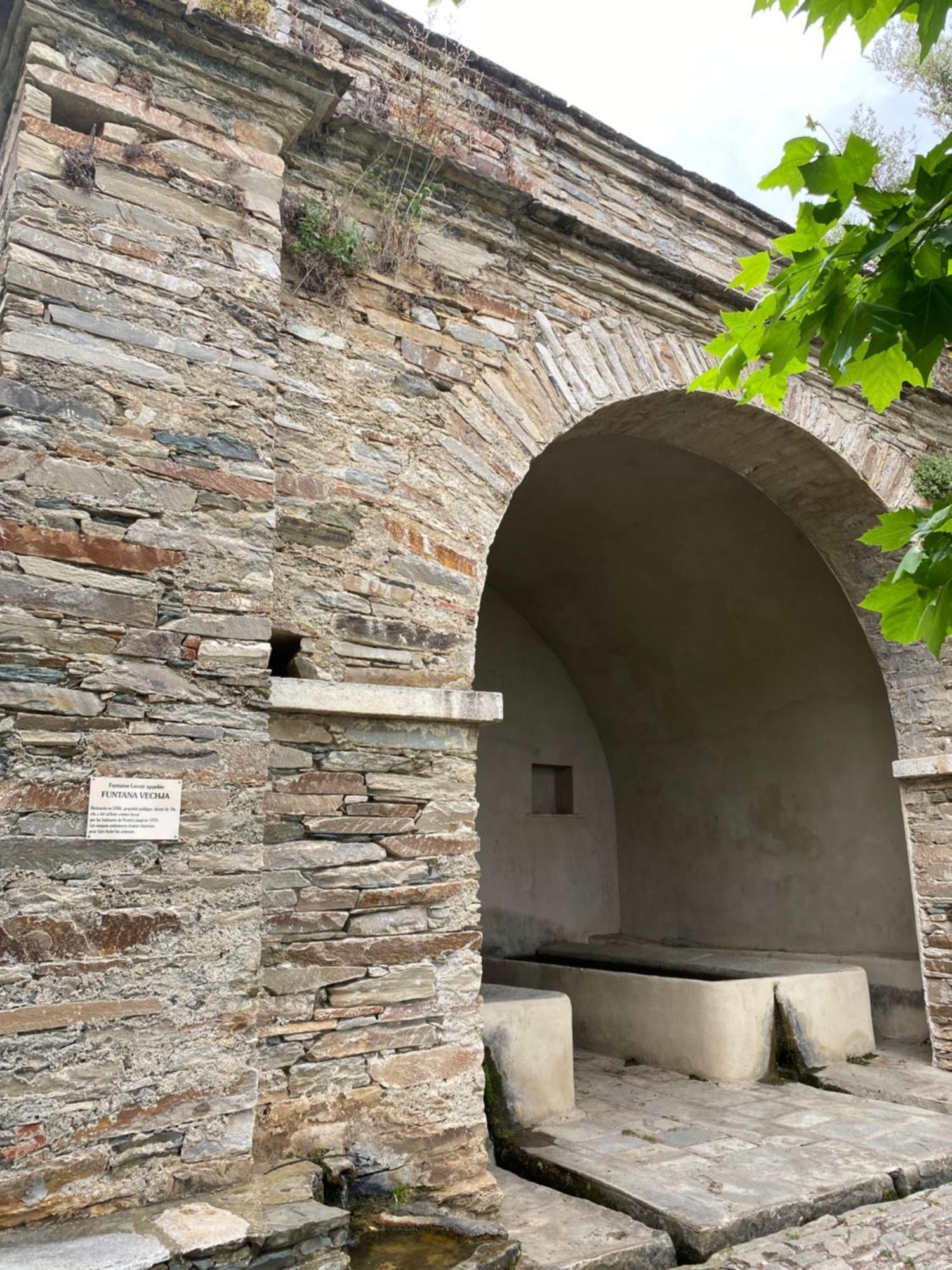 Apartmán A Macina Brando Exteriér fotografie